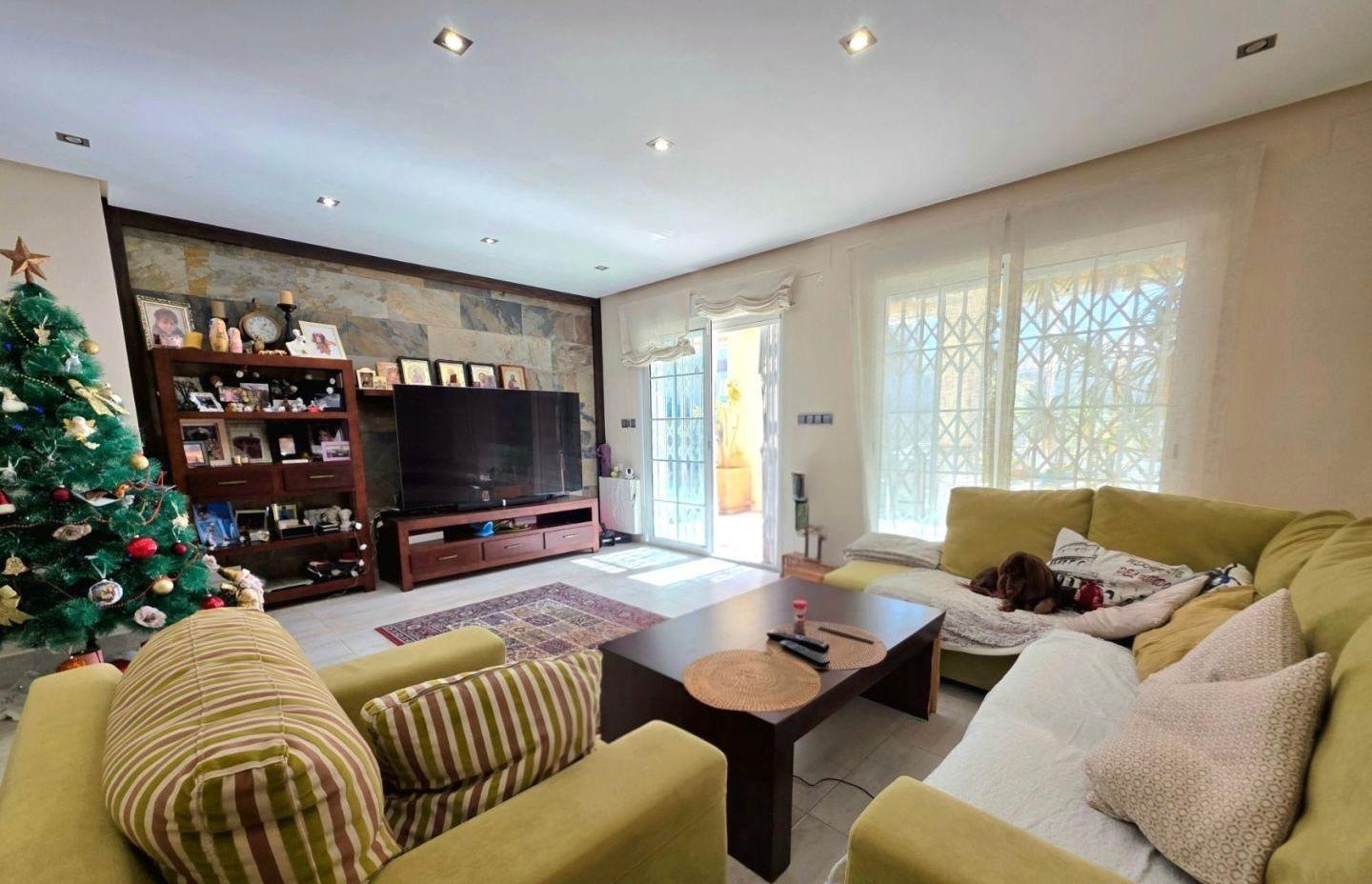 Villa in Dehesa De Campoamor, Alicante, Spain 5 bedrooms, 265 sq.m. No. 189450