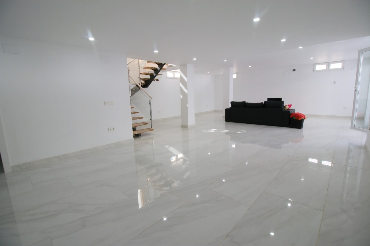 Apartment in La Torre, Alicante, Spain 4 bedrooms, 330 sq.m. No. 165071