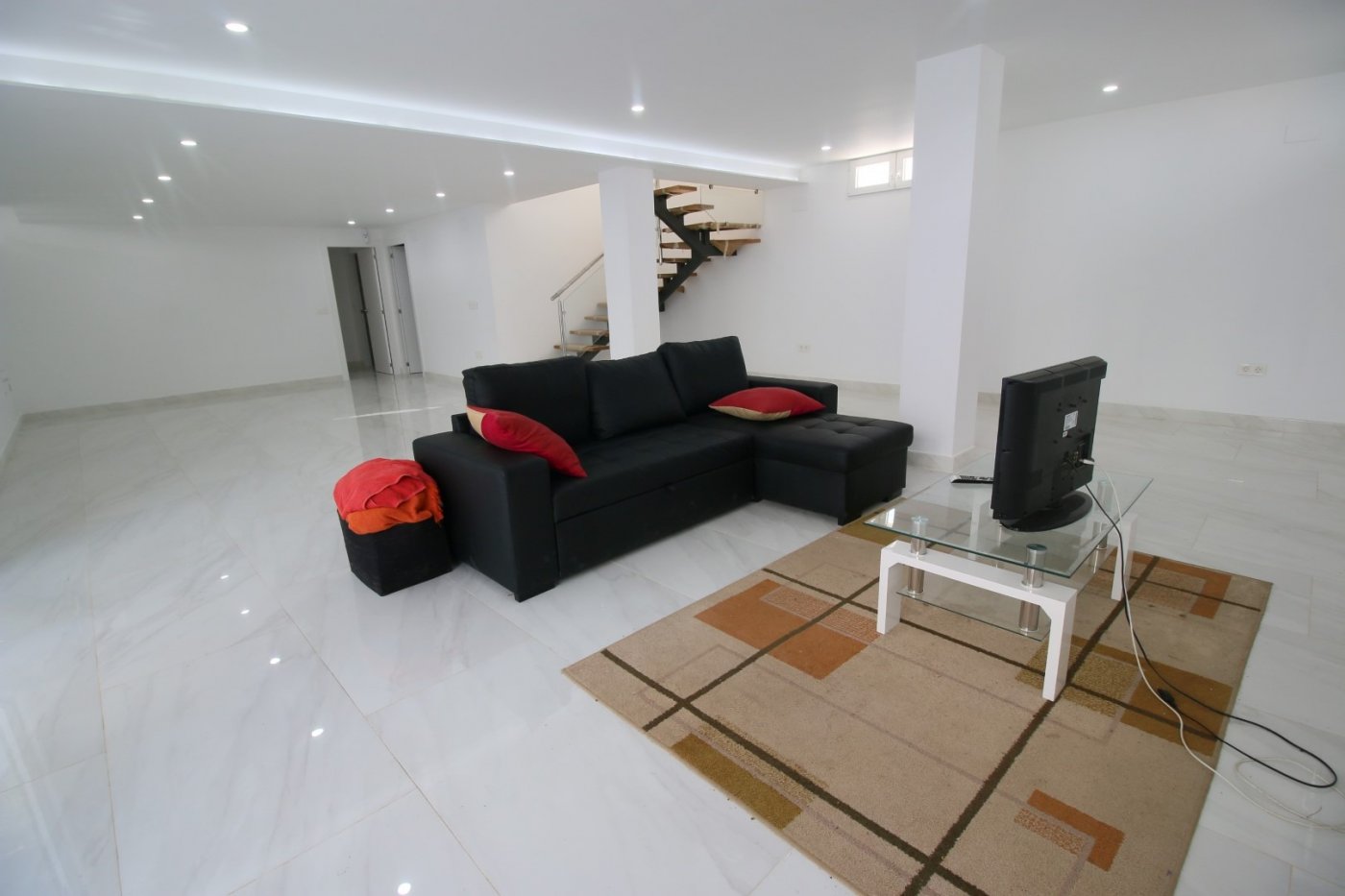 Apartment in La Torre, Alicante, Spain 4 bedrooms, 330 sq.m. No. 165071