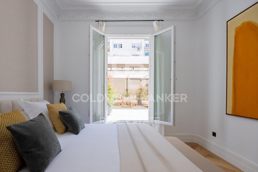 Квартира в Мадрид, Испания 4 спальни, 307м2 №157771
