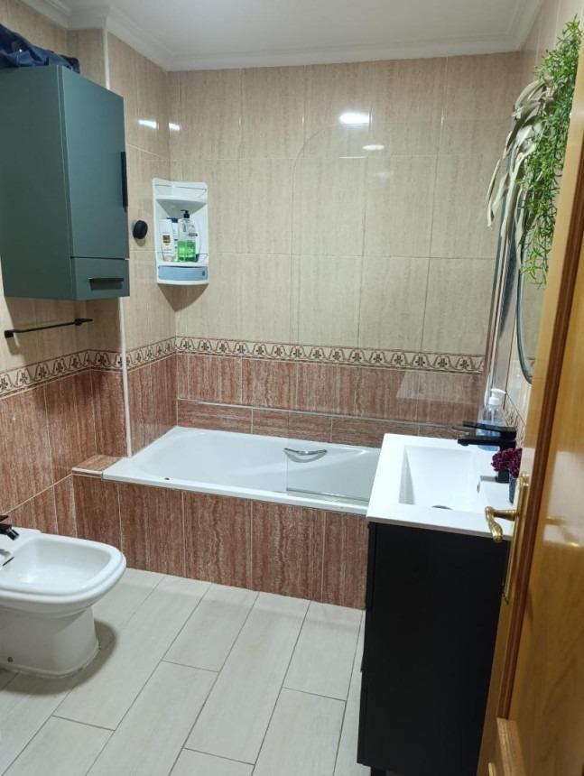Apartment à Torrevieja, Alicante, Espagne 110 m2 No. 165798