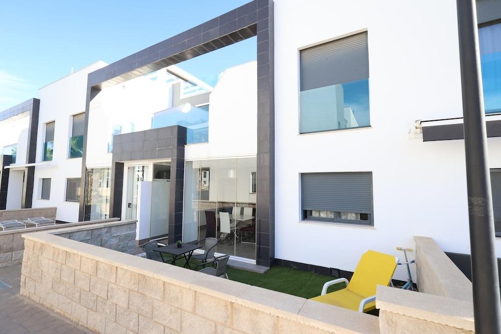 Apartment in La Zenia, Alicante, Spain 2 bedrooms, 77 sq.m. No. 165795