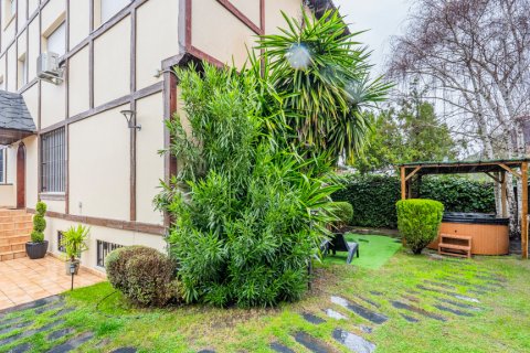 House in Madrid, Spain 6 bedrooms, 366 sq.m. No. 113763