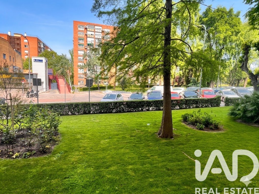 Apartment in Madrid, Spain 2 bedrooms, 86 sq.m. No. 172593