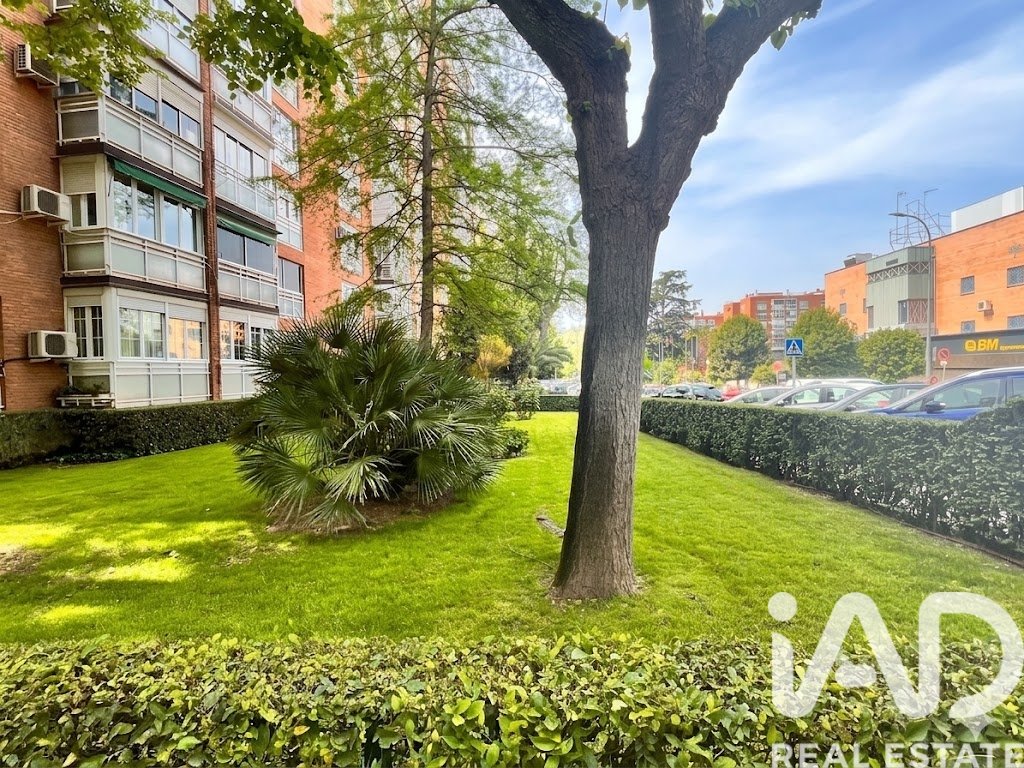 Apartment in Madrid, Spain 2 bedrooms, 86 sq.m. No. 172593
