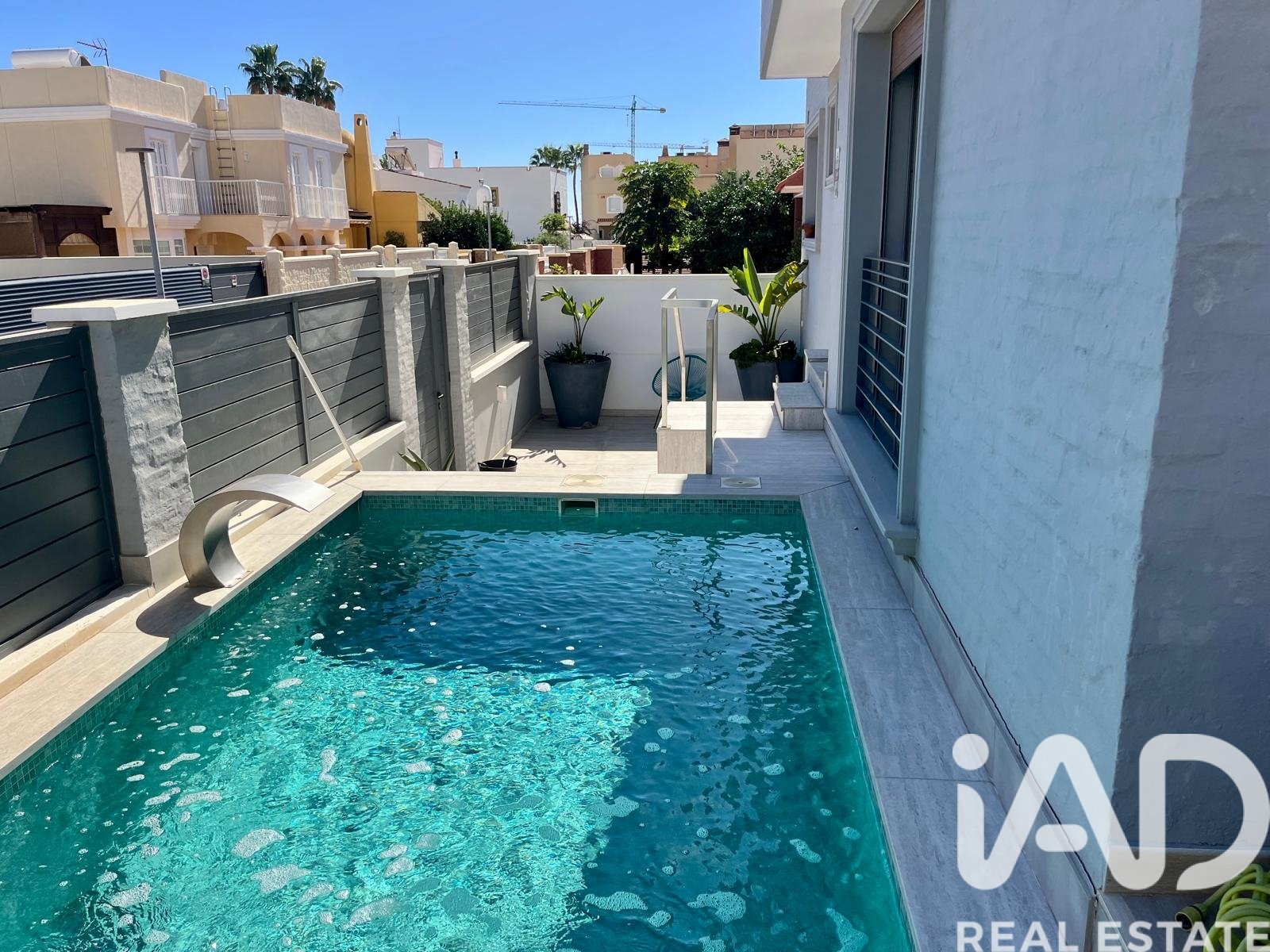 Townhouse in Almeria, Spain 5 bedrooms, 337 sq.m. No. 172595