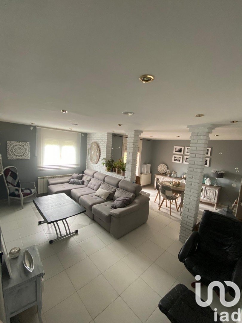 Māja Lleida, Spānijā 5 istabas, 295 m2 Nr. 153953