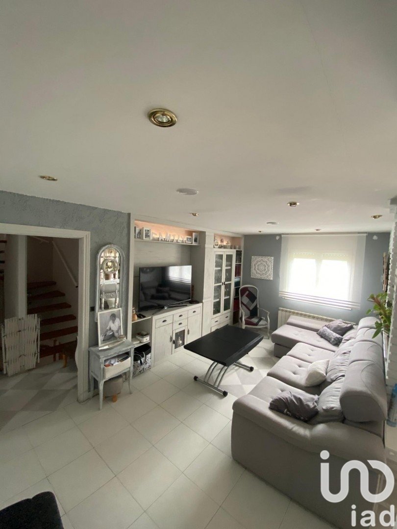 Māja Lleida, Spānijā 5 istabas, 295 m2 Nr. 153953