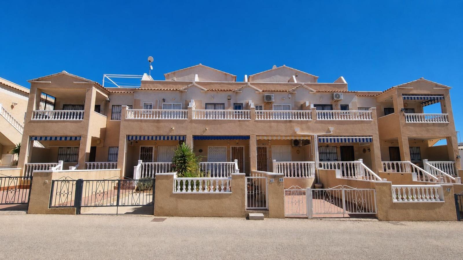 Rindu māja Los Altos, Alicante, Spānijā 2 istabas, 75 m2 Nr. 194991