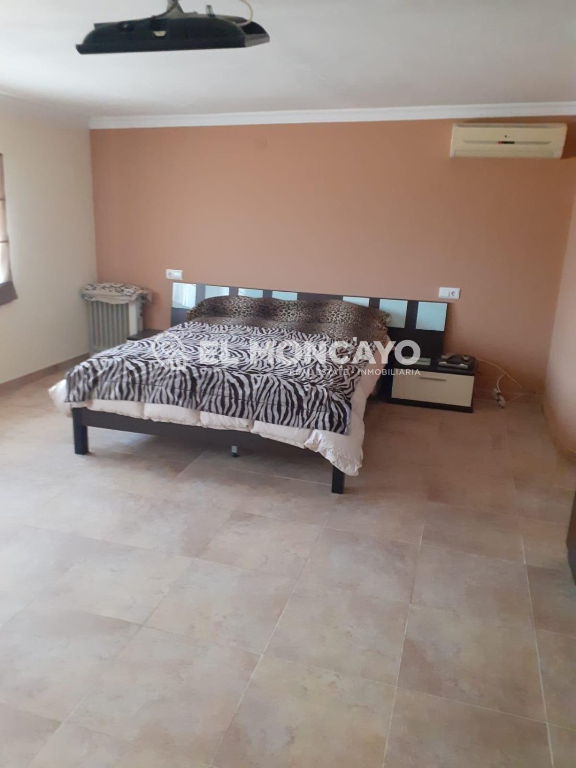 Villa a Alicante, Spagna 13 camere da letto, 799 mq. N° 149143