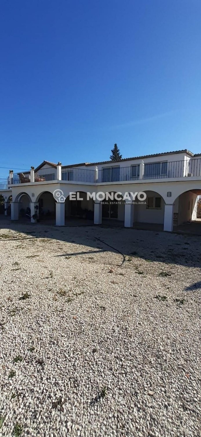 Villa a Alicante, Spagna 13 camere da letto, 799 mq. N° 149143