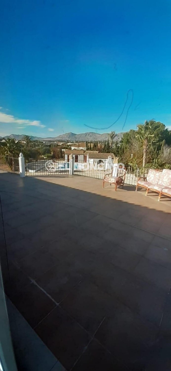 Villa a Alicante, Spagna 13 camere da letto, 799 mq. N° 149143