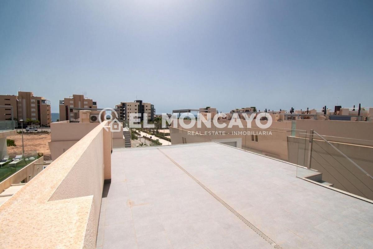 Villa en Alicante, España 3 dormitorios, 120 m2 No. 149144