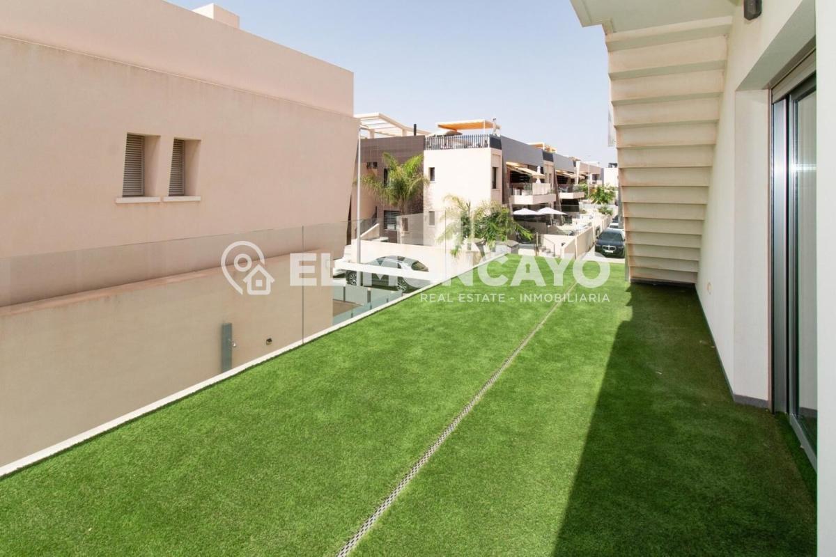 Villa en Alicante, España 3 dormitorios, 120 m2 No. 149144