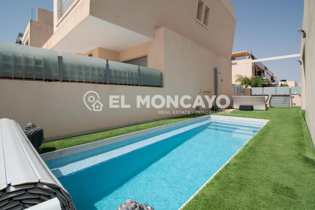 Villa en Alicante, España 3 dormitorios, 120 m2 No. 149144
