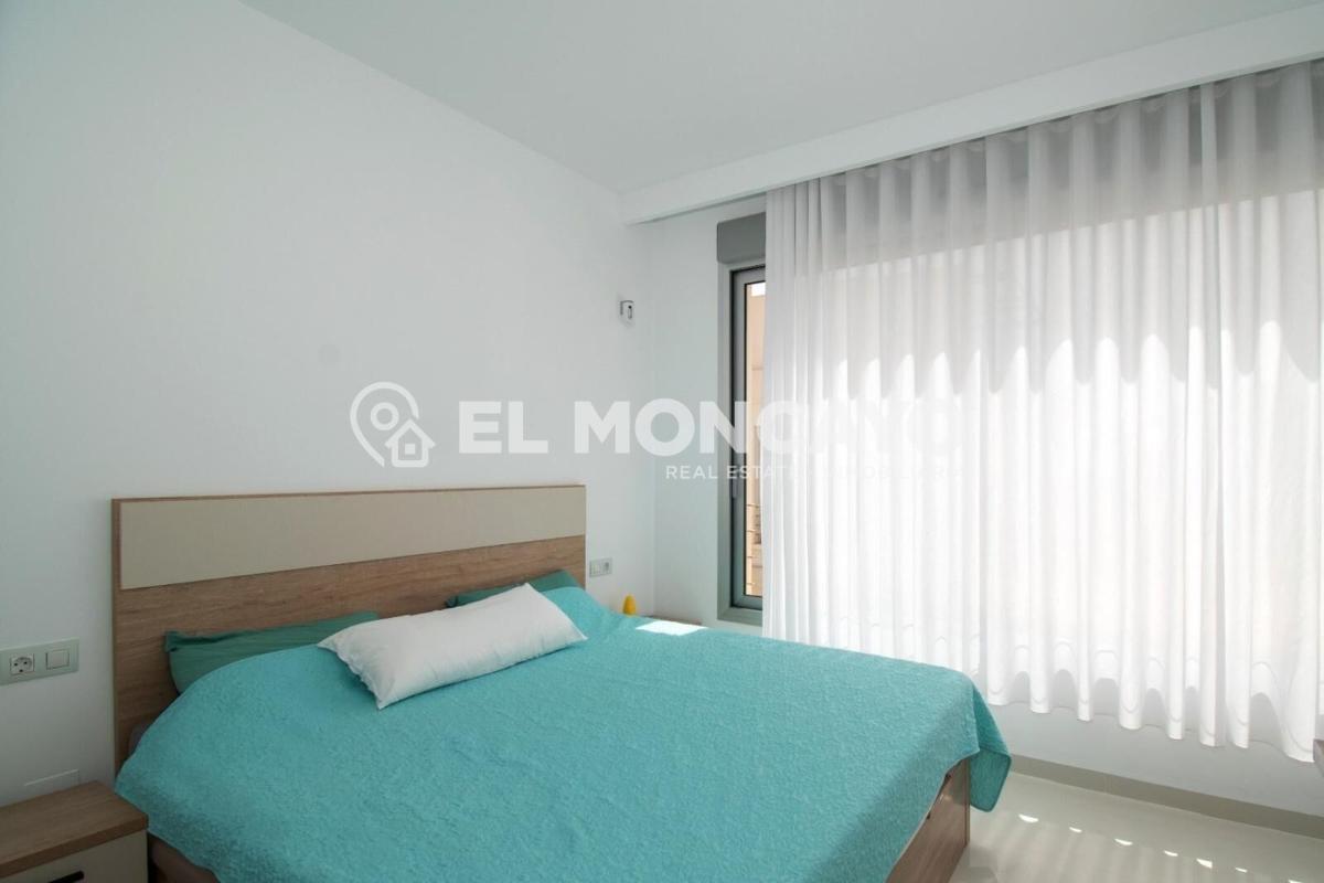 Villa en Alicante, España 3 dormitorios, 120 m2 No. 149144