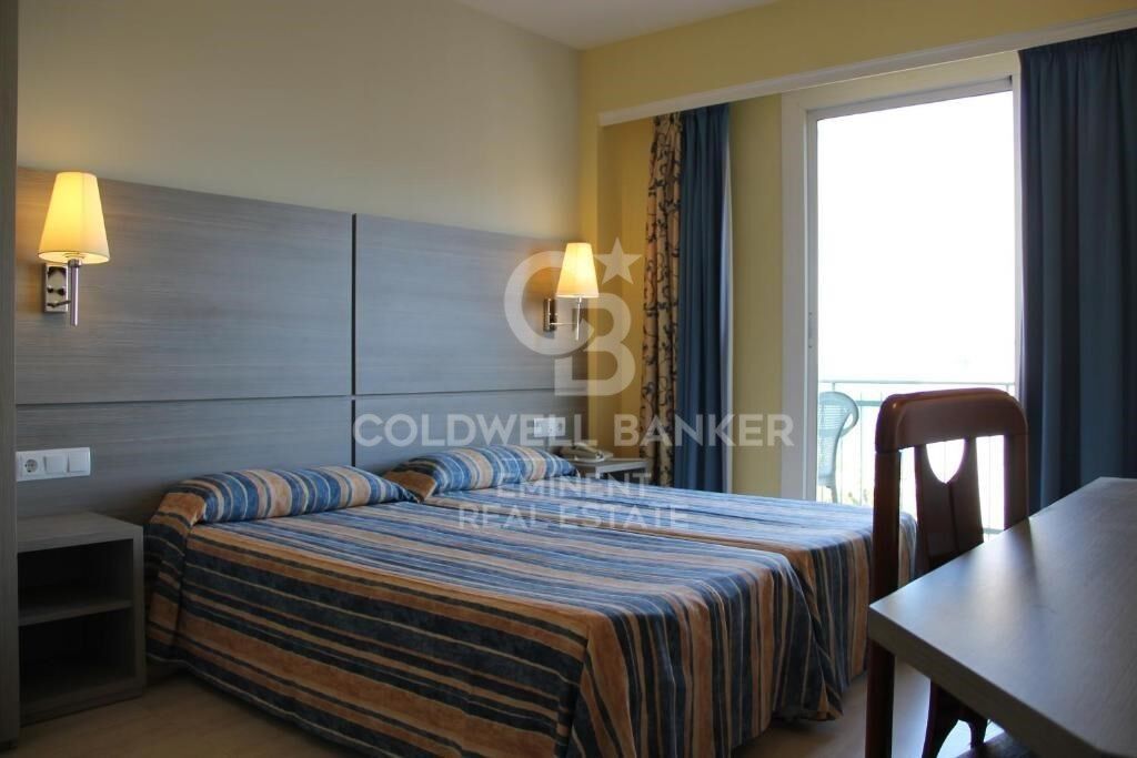Hotel à Calella, Barcelona, Espagne 2000 m2 No. 179012