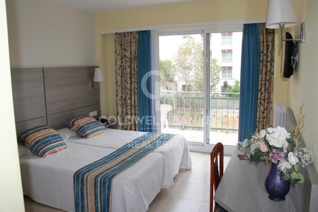Hotel à Calella, Barcelona, Espagne 2000 m2 No. 179012