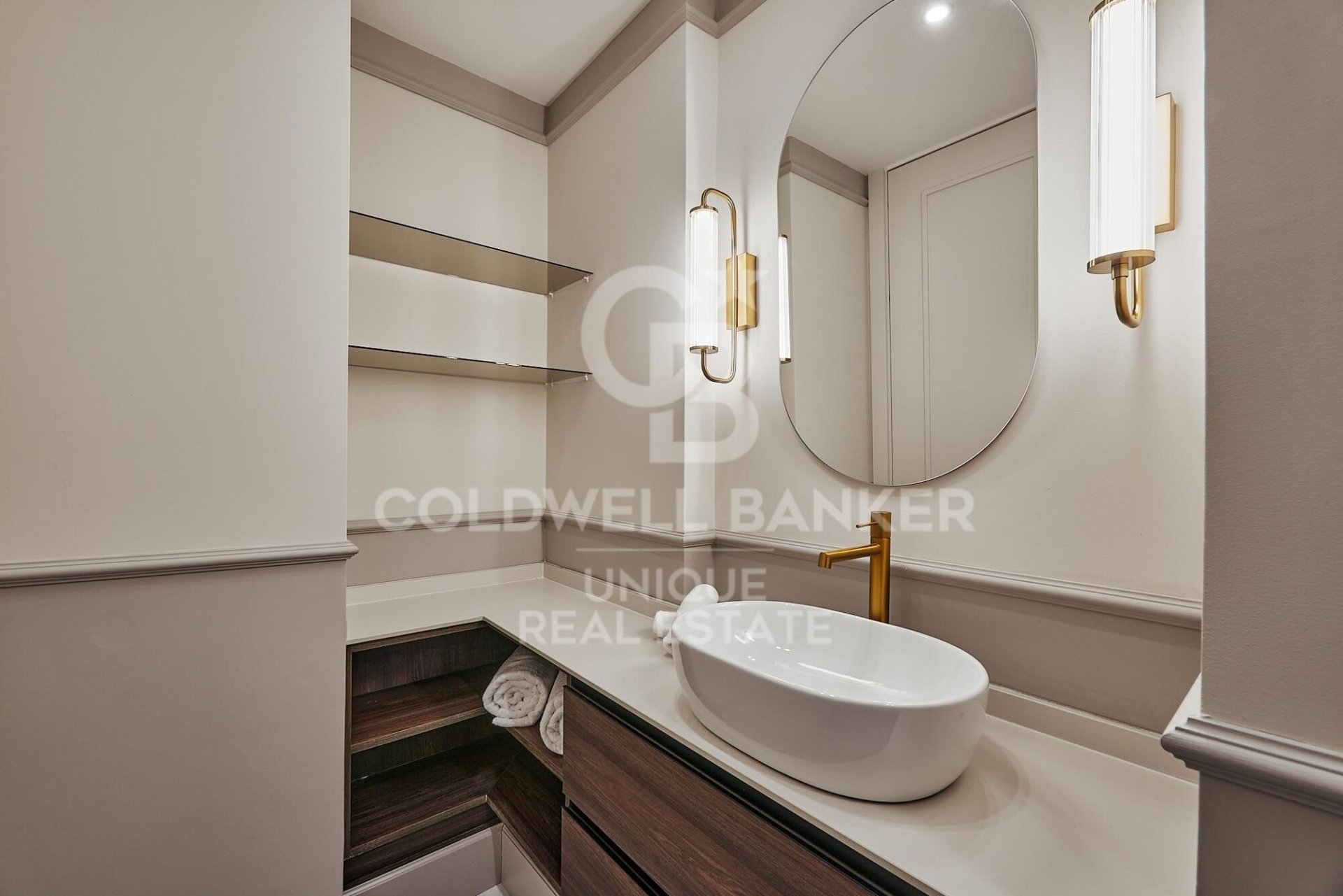 Apartment à Madrid, Espagne 3 chambres, 243 m2 No. 179006