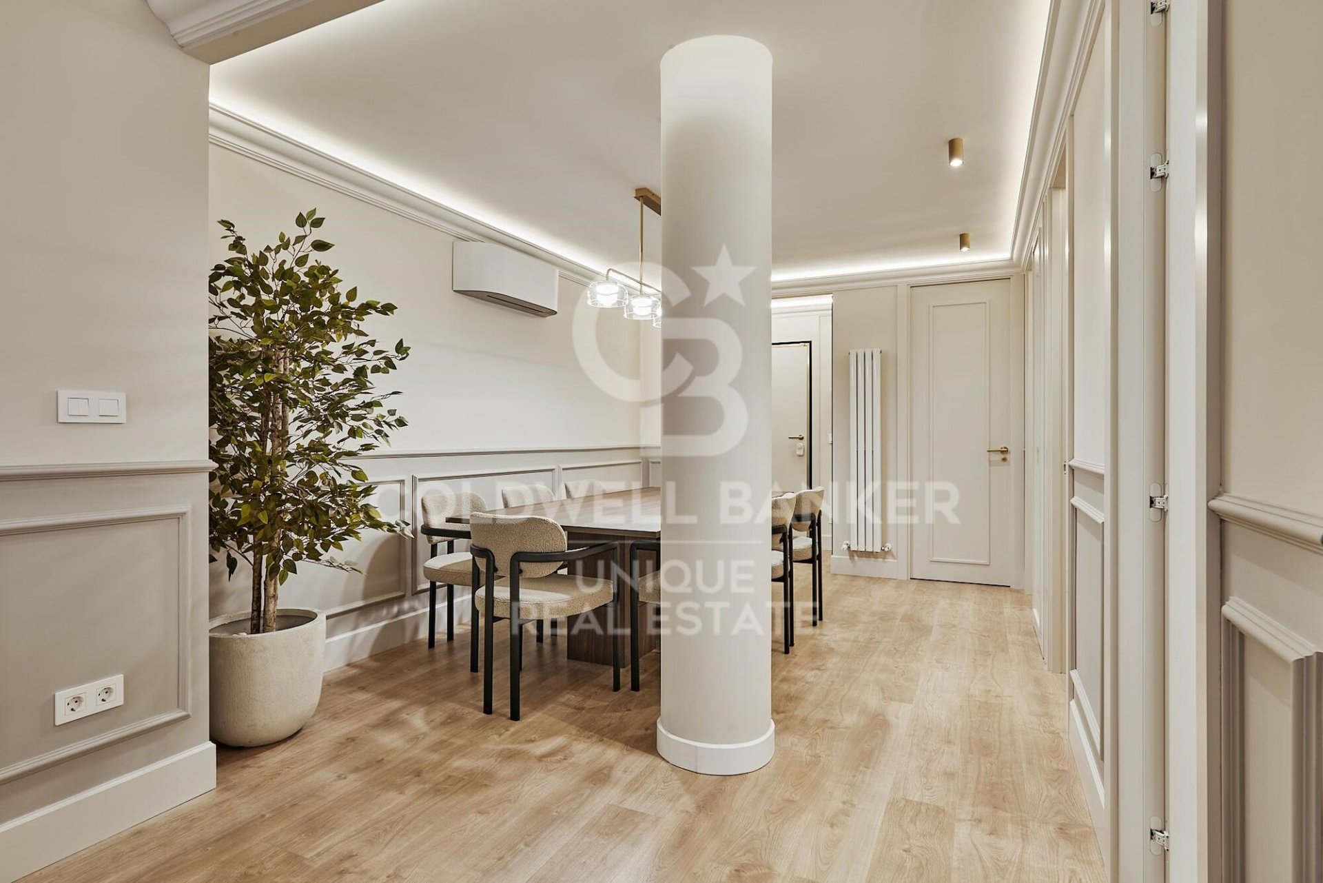 Apartment à Madrid, Espagne 3 chambres, 243 m2 No. 179006