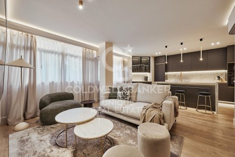 Wohnung in Madrid, Spanien 3 Schlafzimmer, 243 m2 Nr. 179006