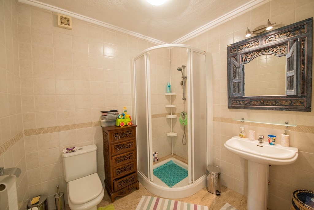 Вилла в Сьюдад Кесада, Аликанте, Испания 4 спальни, 211м2 №113881
