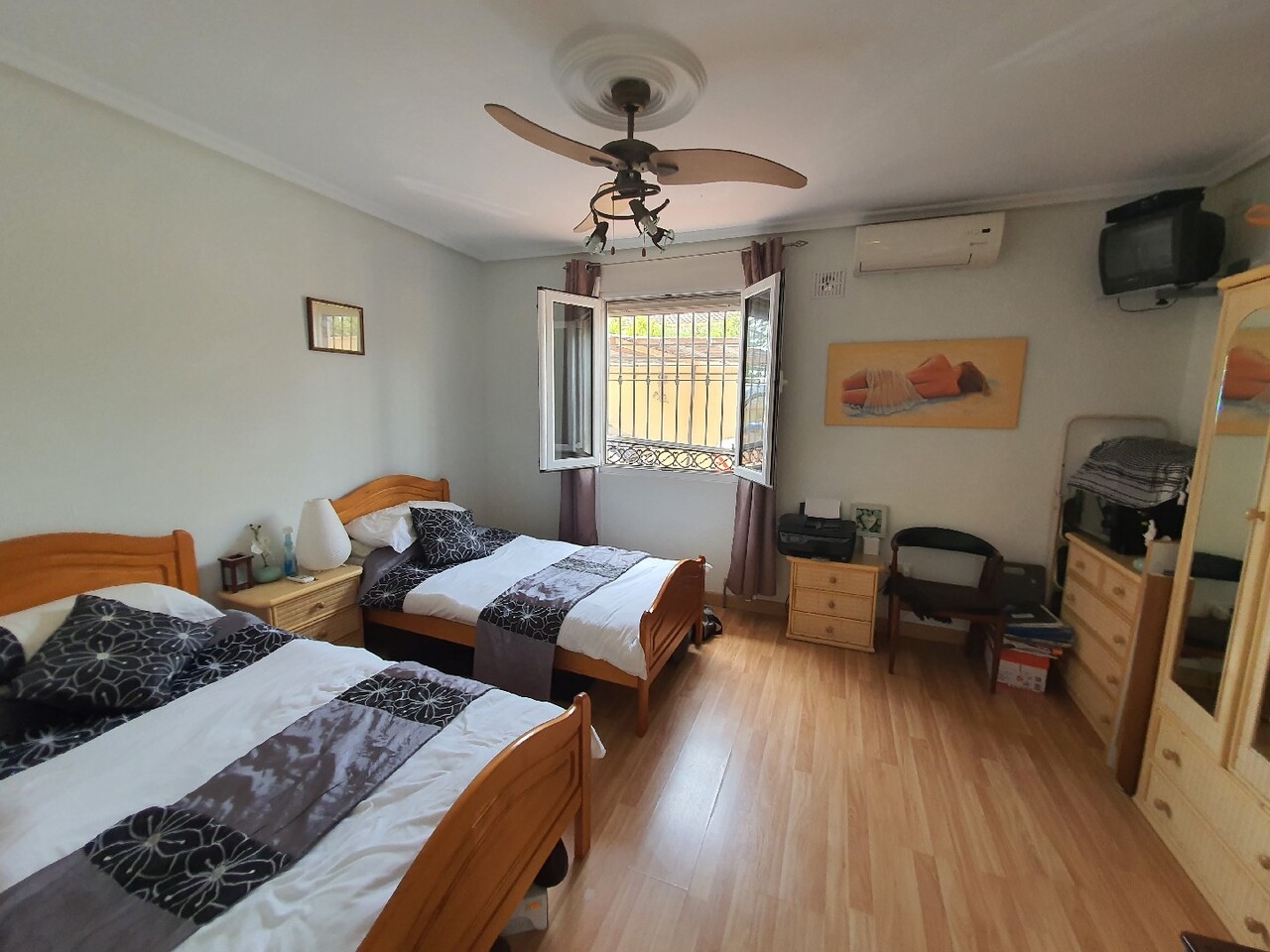 Villa in Los Balcones, Alicante, Spanien 6 Schlafzimmer, 300 m2 Nr. 113865