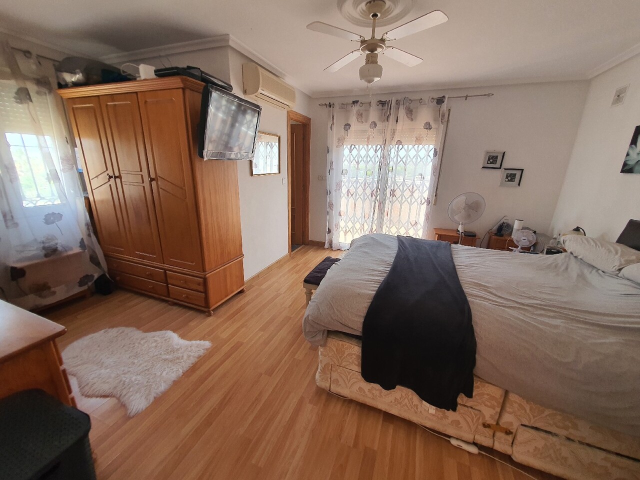 Villa in Los Balcones, Alicante, Spanien 6 Schlafzimmer, 300 m2 Nr. 113865