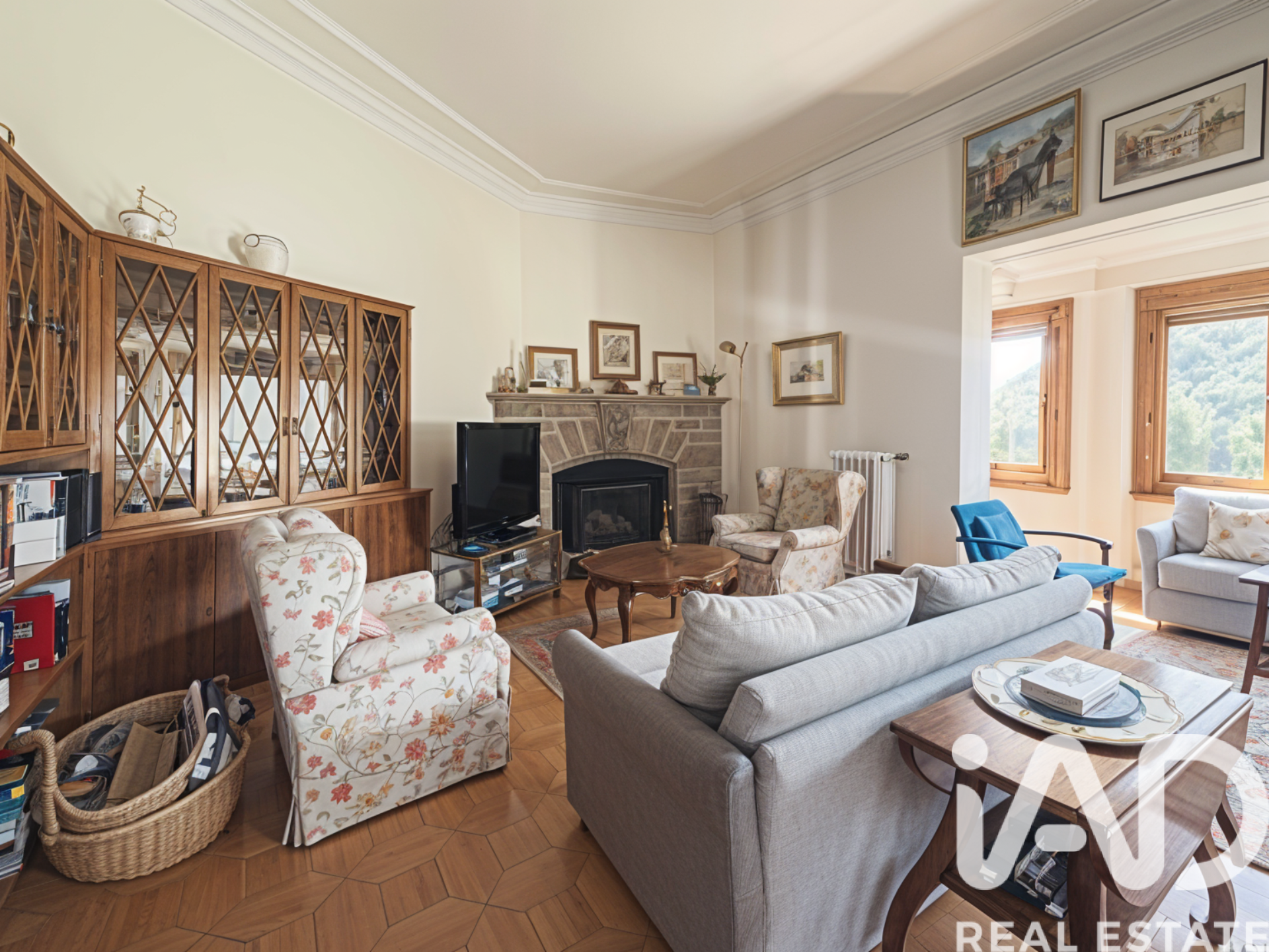 Māja Sant Joan de les Abadesses, Girona, Spānijā 5 istabas, 402 m2 Nr. 173226