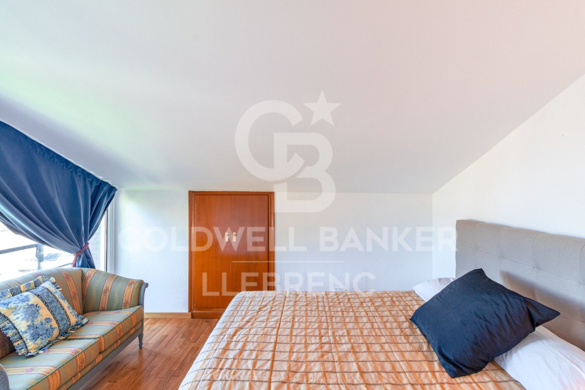 Māja Sant Cugat Del Valles, Barcelona, Spānijā 5 istabas, 290 m2 Nr. 157238