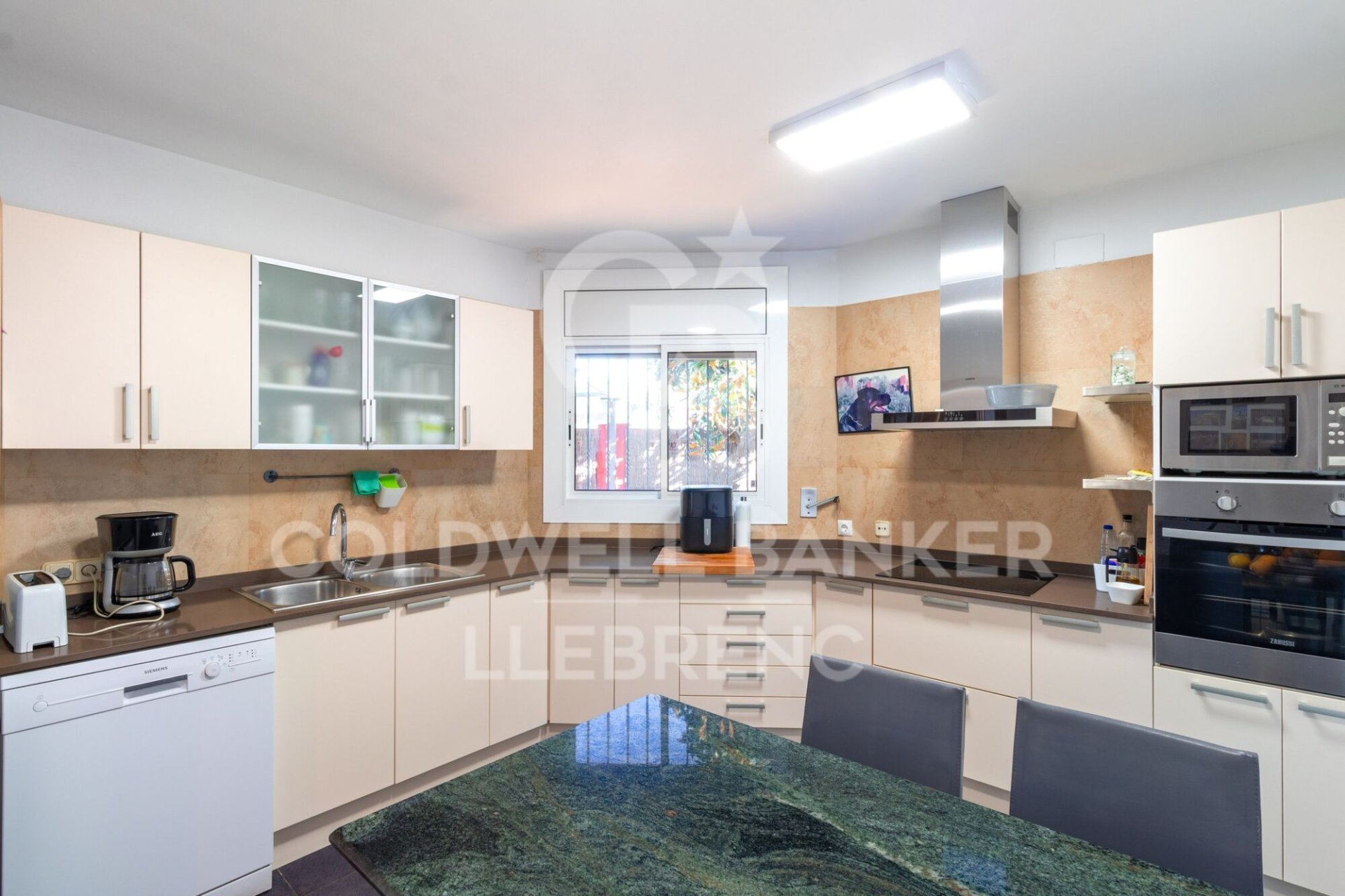 Māja Sant Cugat Del Valles, Barcelona, Spānijā 5 istabas, 290 m2 Nr. 157238