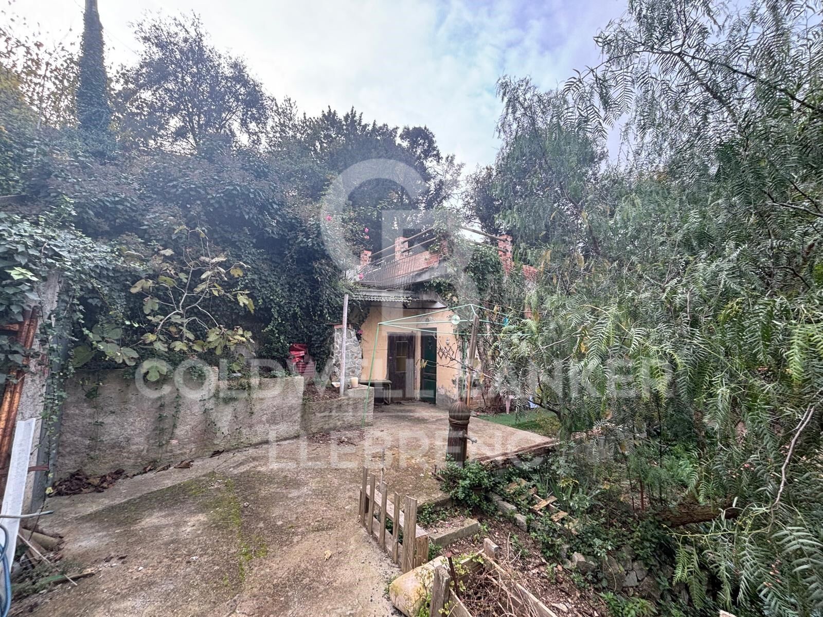 Land plot in Barcelona, Spain 452 sq.m. No. 157243