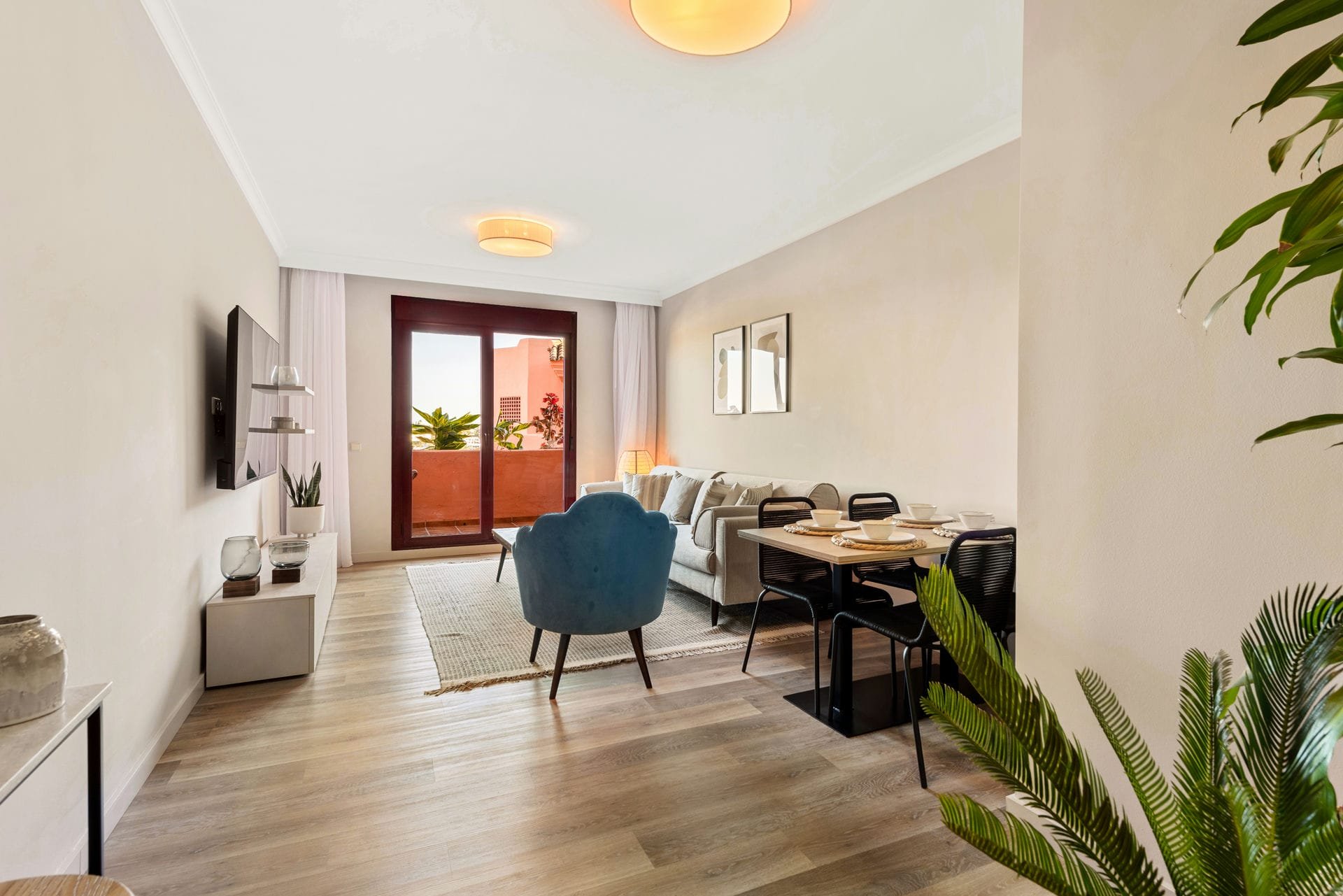 Wohnung in Benahavis, Malaga, Spanien 2 Schlafzimmer, 80 m2 Nr. 137050