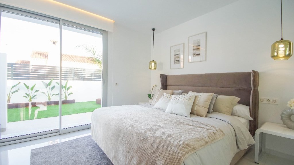 Villa en Torrevieja, Alicante, España 3 dormitorios, 117 m2 No. 144717