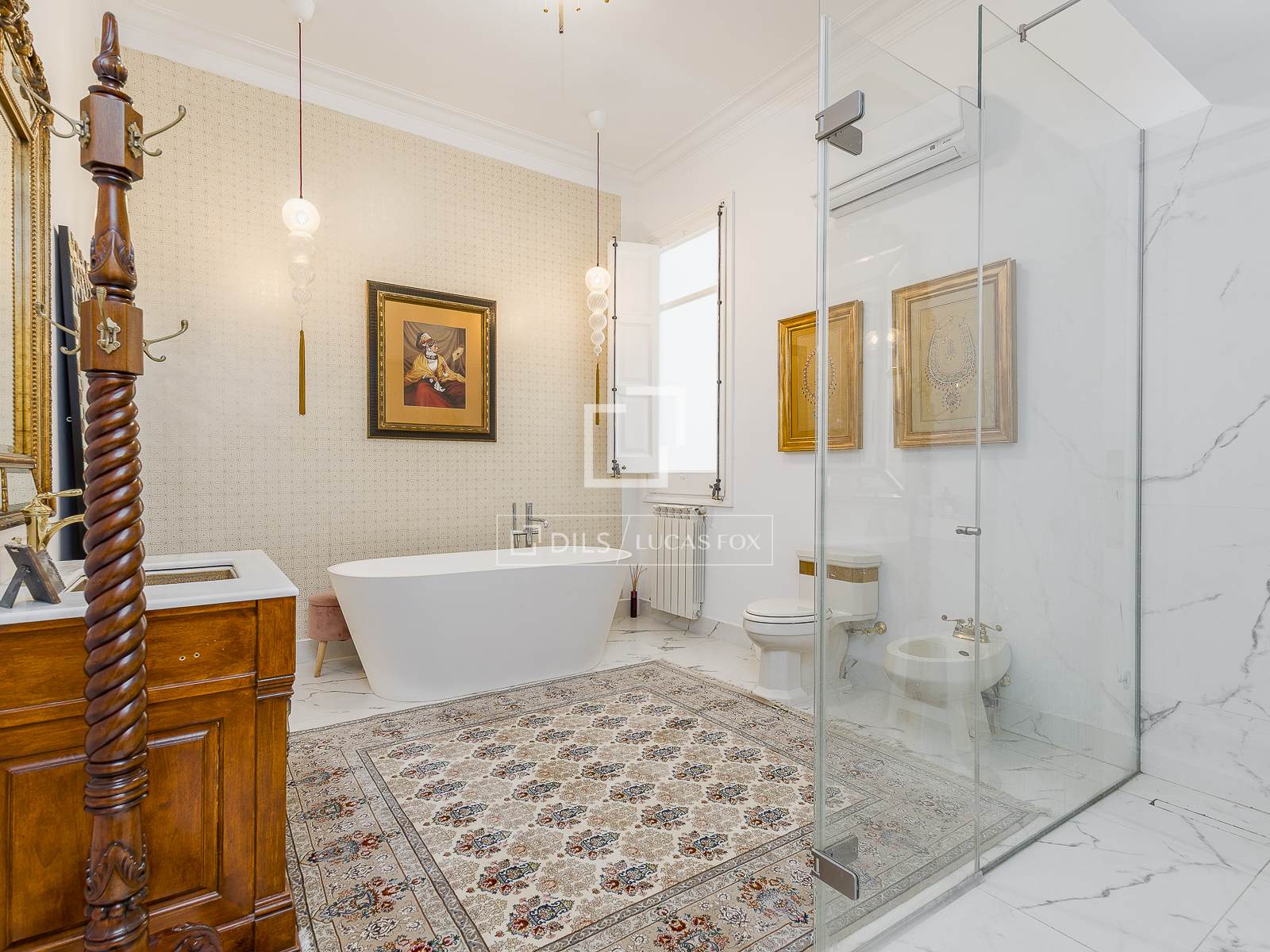 Appartamento a Barcelona, Spagna 5 camere da letto, 302 mq. N° 168930