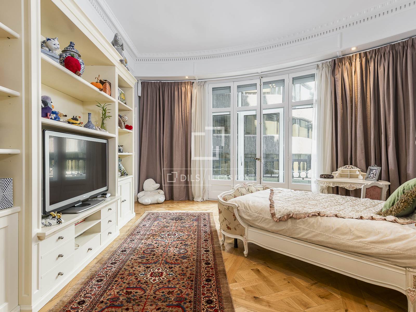Appartamento a Barcelona, Spagna 5 camere da letto, 302 mq. N° 168930