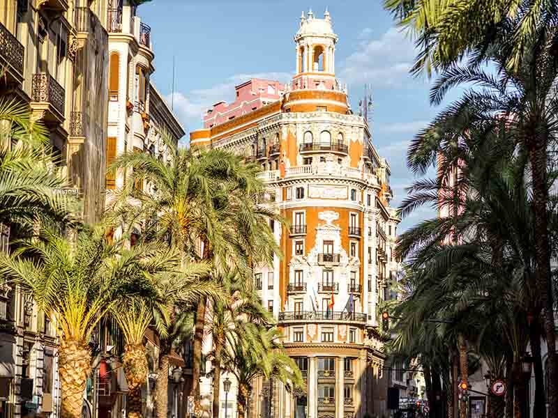 Schools in Spain: where to go to school and how much it costs