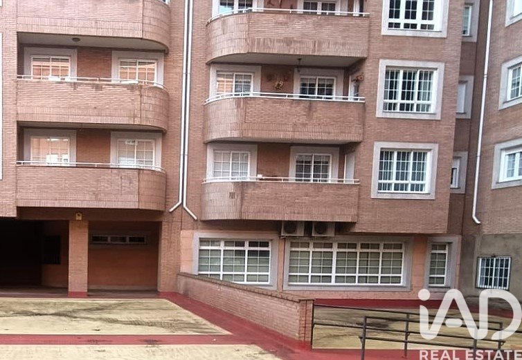 Commercial property à Leon, Espagne 3 chambres, 215 m2 No. 172457
