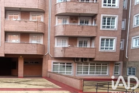 Kommersiell fastighet i Leon, Spanien 3 sovrum, 215 kvm. Nr. 172457