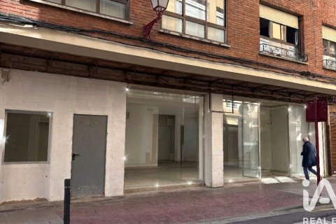 Commercial property in Haro, La Rioja, Spain 909 sq.m. No. 172458