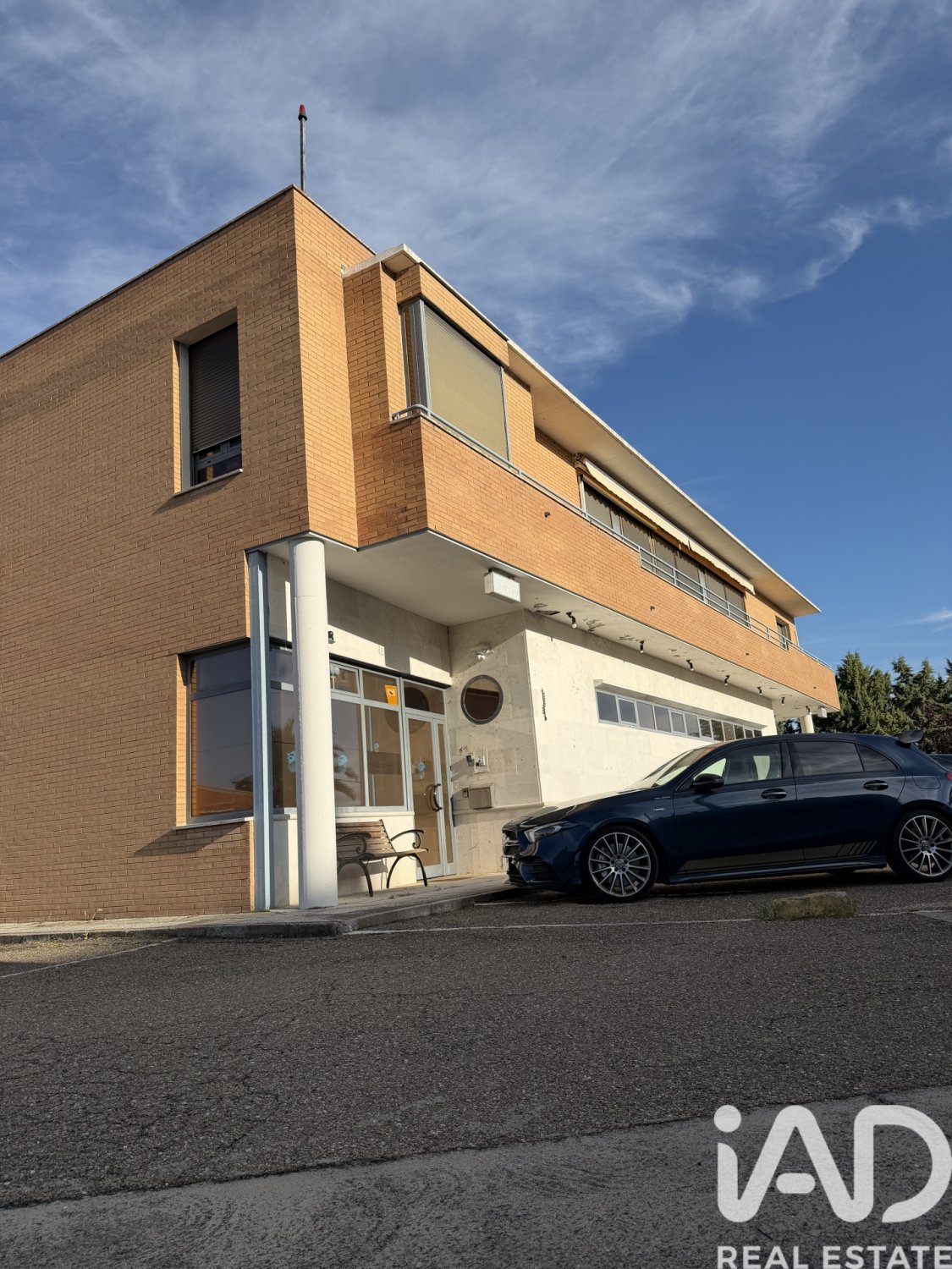 Commercial property in Medina del Campo, Valladolid, Spain 1037 sq.m. No. 172168