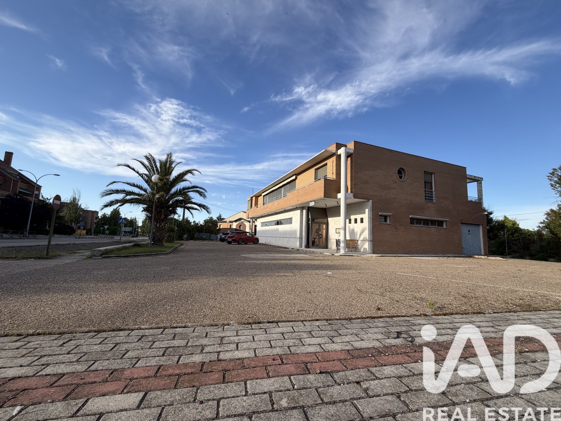 Commercial property in Medina del Campo, Valladolid, Spain 1037 sq.m. No. 172168