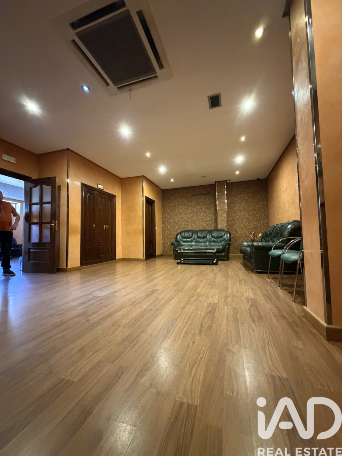 Commercial property in Medina del Campo, Valladolid, Spain 1037 sq.m. No. 172168