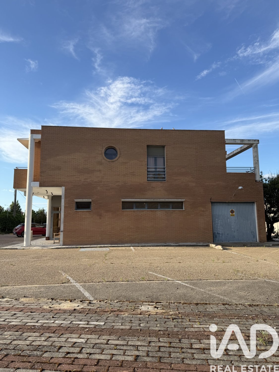 Commercial property in Medina del Campo, Valladolid, Spain 1037 sq.m. No. 172168