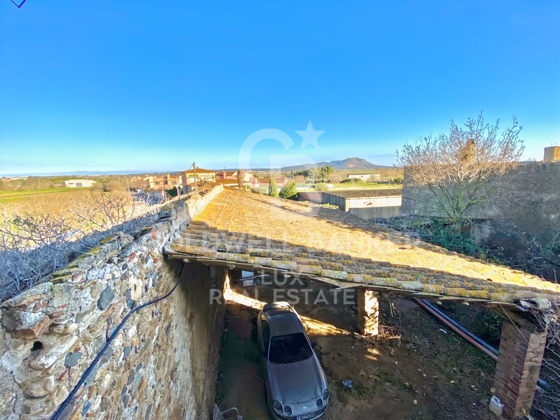 Dom w Girona, Hiszpania 6 sypialni, 900 mkw. nr 159721