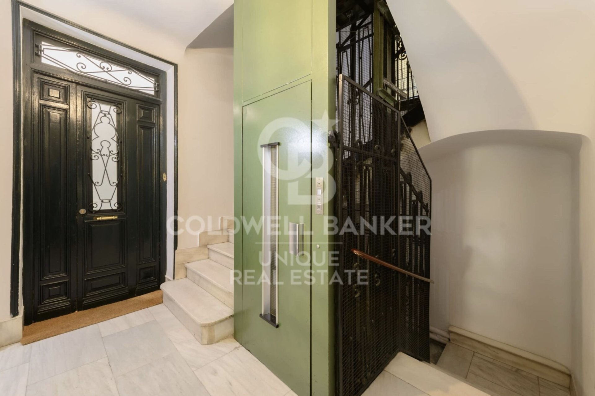 Apartment in Madrid, Spain 3 bedrooms, 234 sq.m. No. 157687