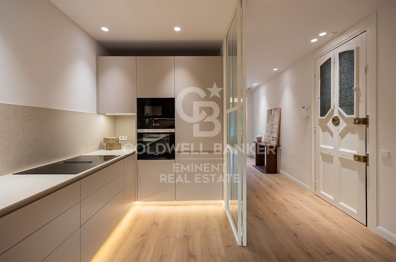 Apartamento en Barcelona, España 2 dormitorios, 137 m2 No. 157683