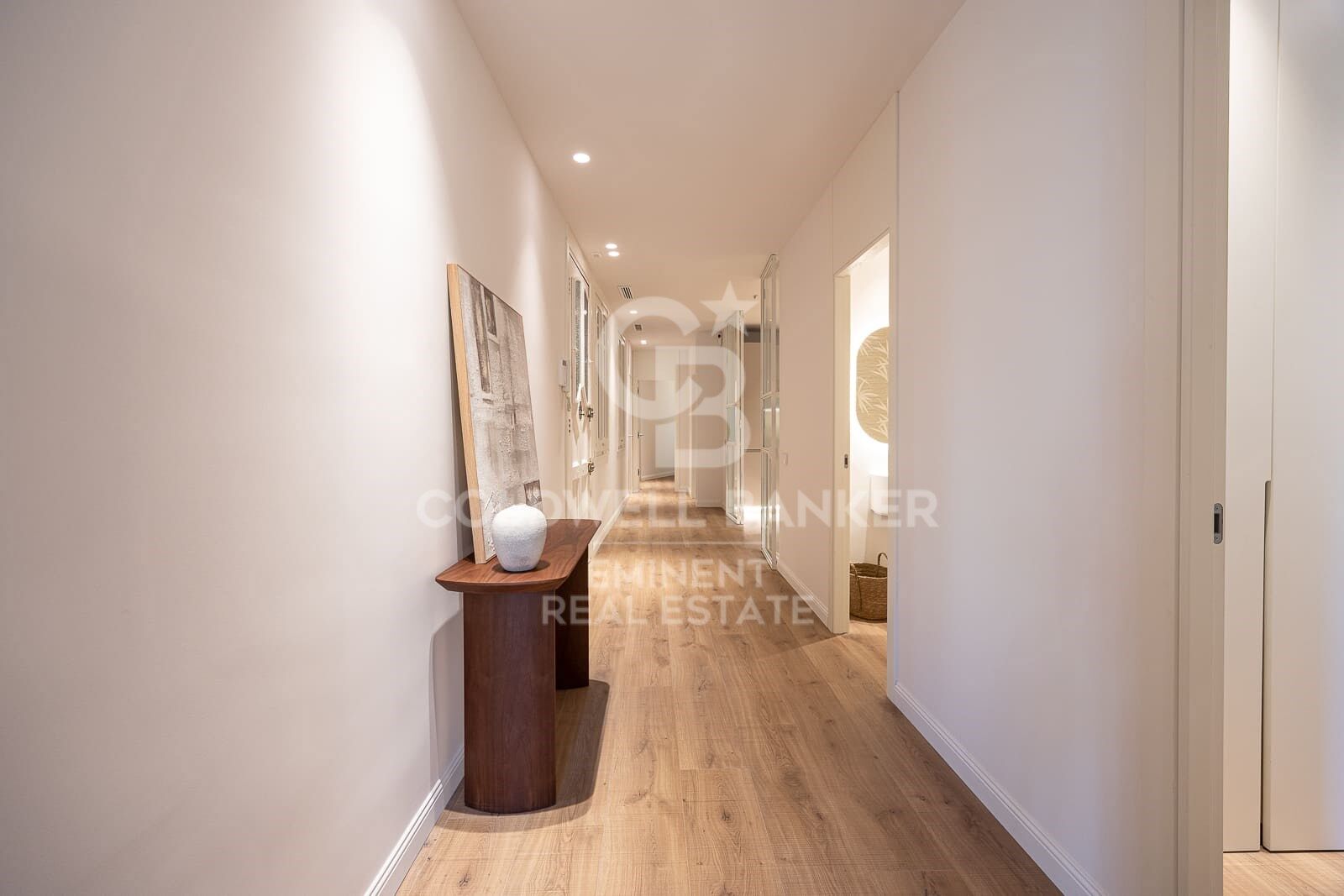 Apartamento en Barcelona, España 2 dormitorios, 137 m2 No. 157683