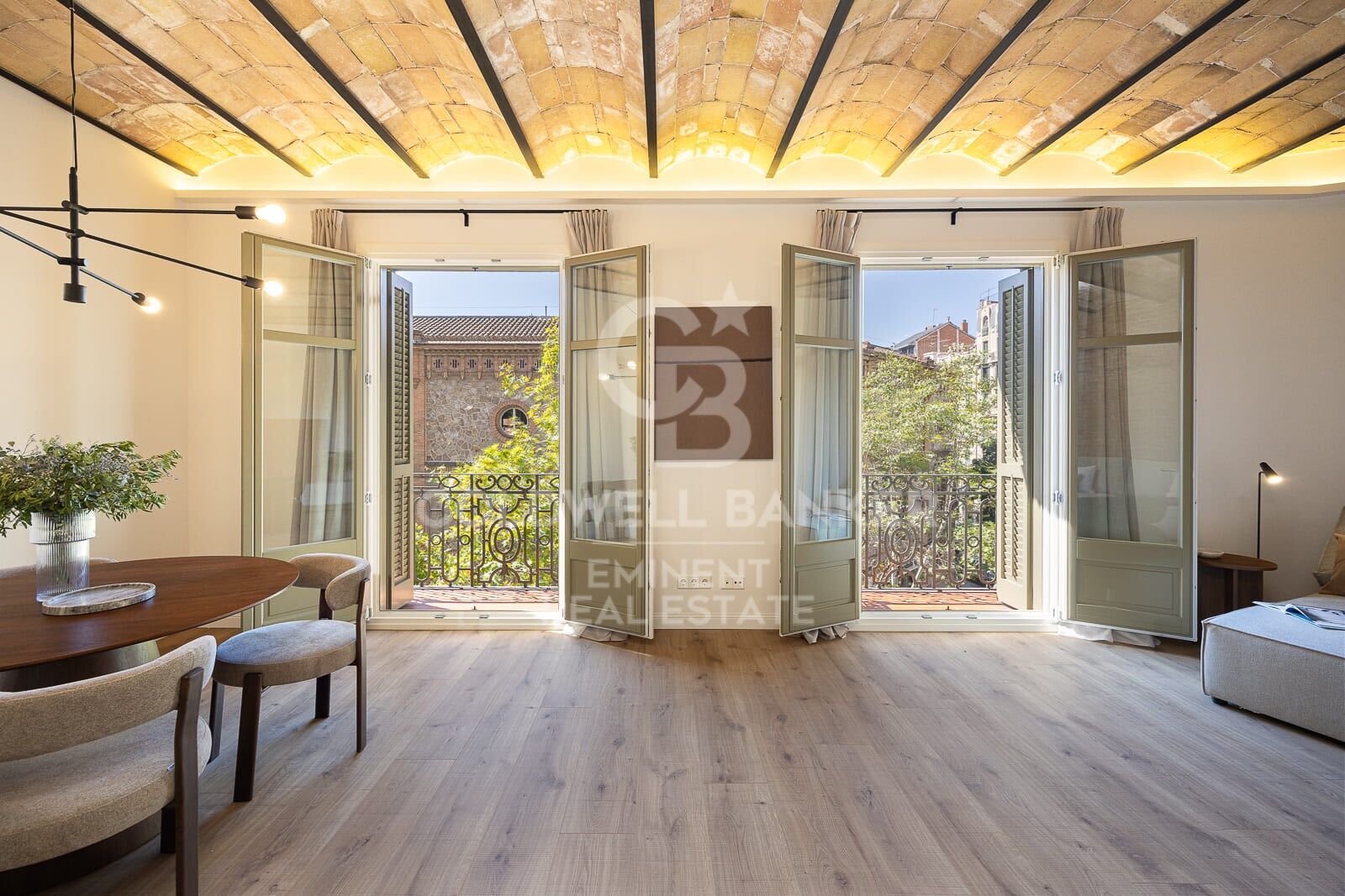 Apartamento en Barcelona, España 2 dormitorios, 137 m2 No. 157683