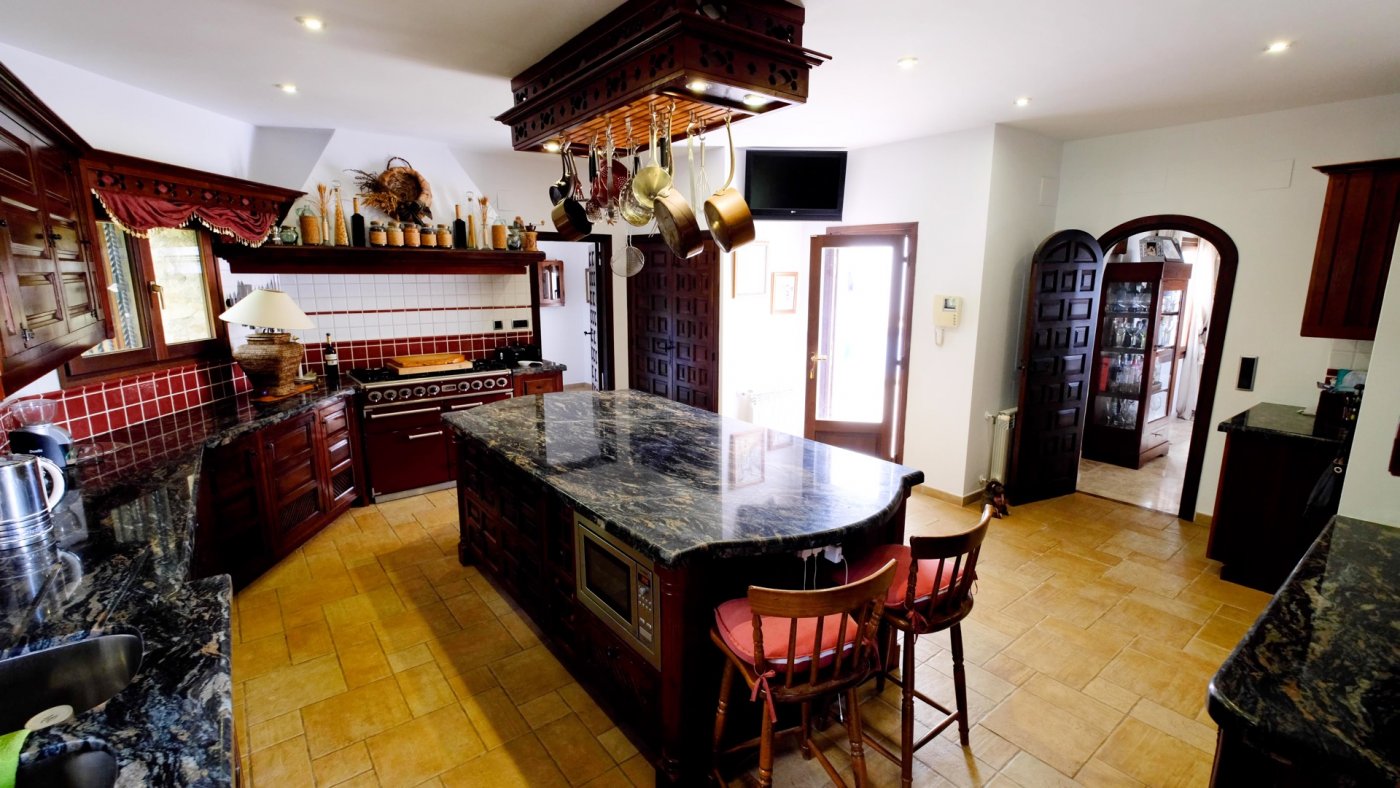 Villa Fustera, Alicante, Spānijā 4 istabas, 600 m2 Nr. 165034